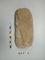 藏品(打製石斧)的圖片